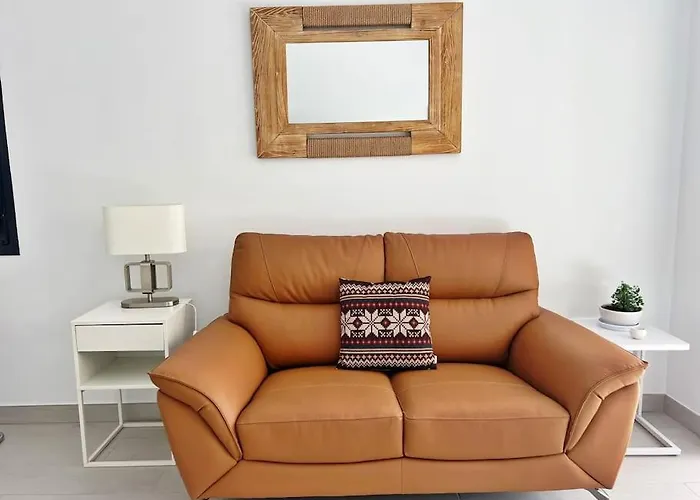 Luxury & New Apartment With Pool II
